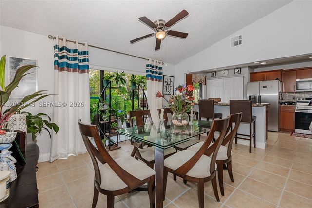 6064 NW 3rd St, Margate, FL 33063