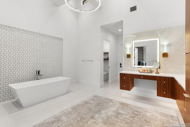 135 whittingham, San Antonio, TX 78231