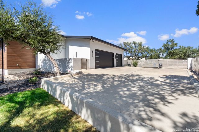 135 whittingham, San Antonio, TX 78231