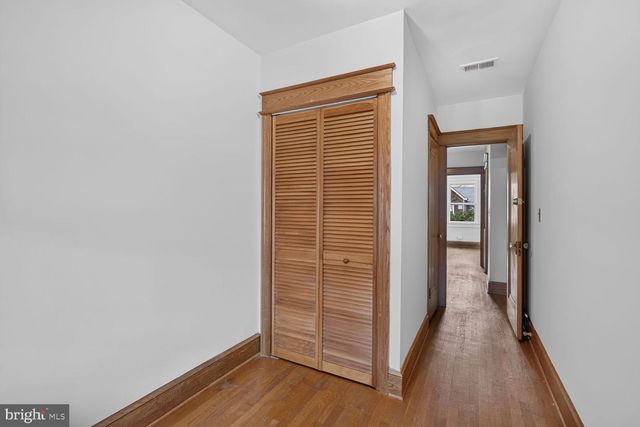 2416 39TH ST NW, Washington, DC 20007