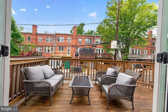 2416 39TH ST NW, Washington, DC 20007