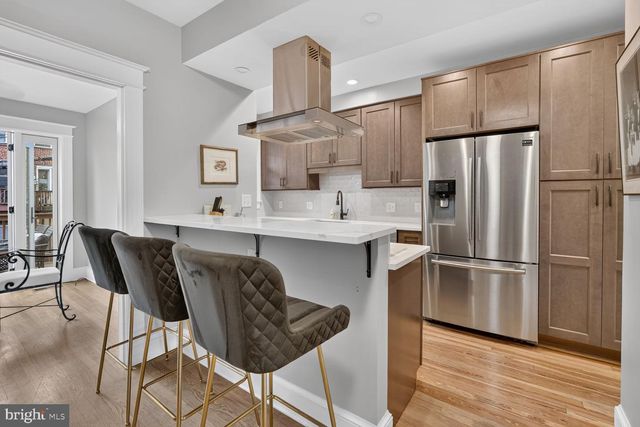 2416 39TH ST NW, Washington, DC 20007
