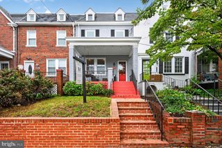 2416 39TH ST NW, Washington, DC 20007