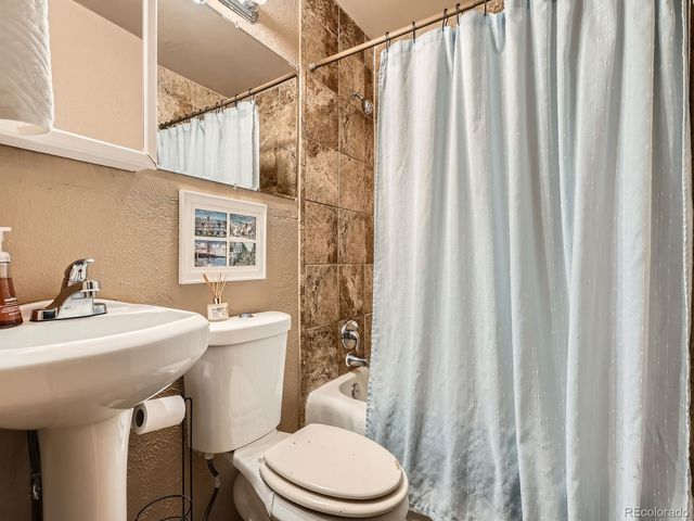 4929 Vallejo Street, Denver, CO 80221