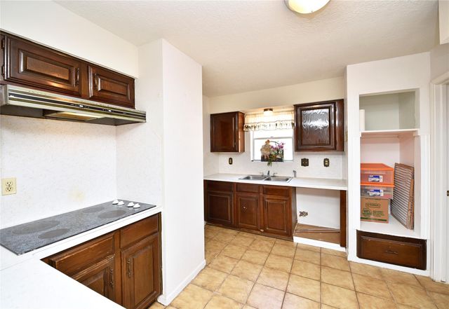 10214 Trade Winds Drive, Houston, TX 77086