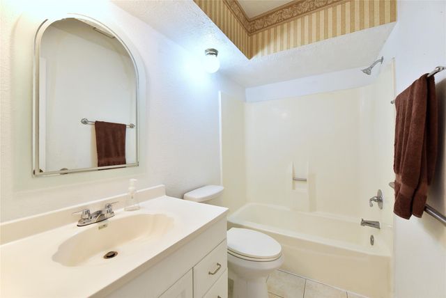 10214 Trade Winds Drive, Houston, TX 77086