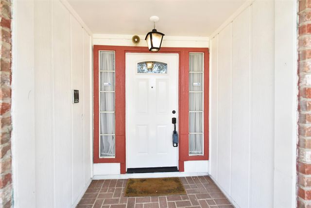 10214 Trade Winds Drive, Houston, TX 77086