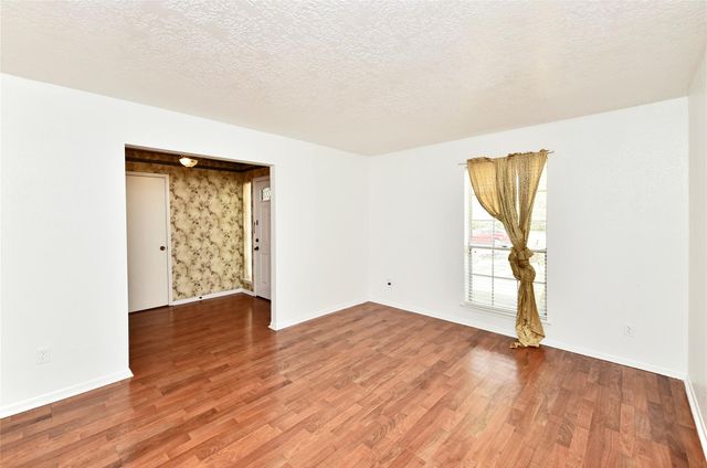 10214 Trade Winds Drive, Houston, TX 77086