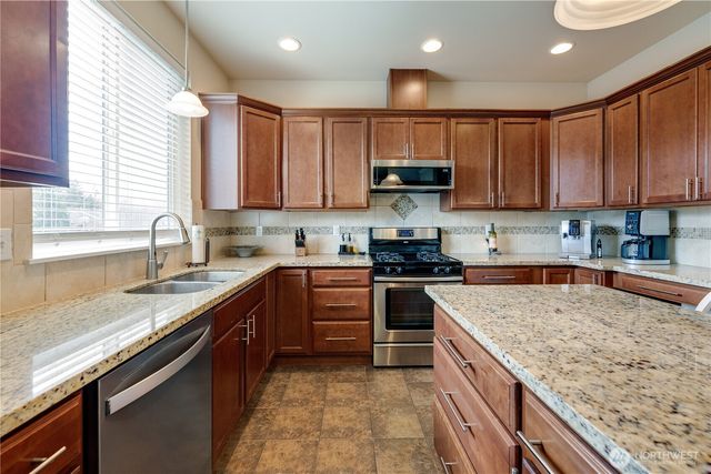 1444 Bedstone Drive SE, Olympia, WA 98513