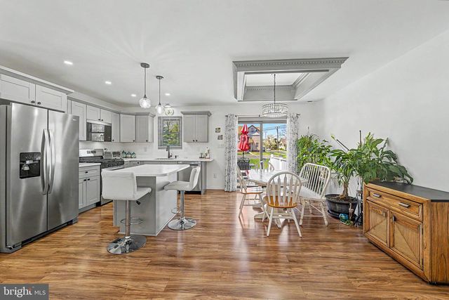 814 ARAGO ST, Egg Harbor City, NJ 08215