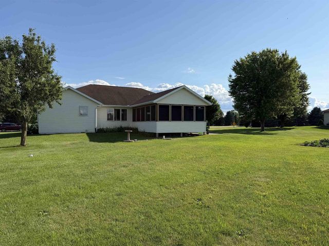 N4194 Country Club Drive, Brodhead, WI 53520