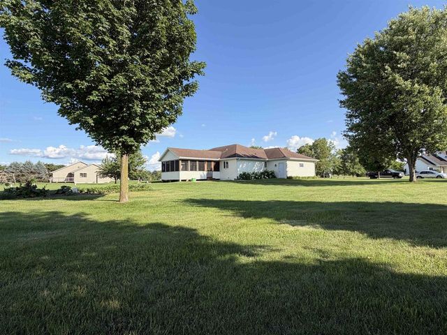 N4194 Country Club Drive, Brodhead, WI 53520