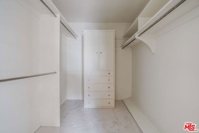 811 N Hillcrest Road, Beverly Hills, CA 90210