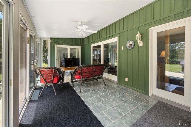 6 Snogles Lane, Lysander, NY 13027