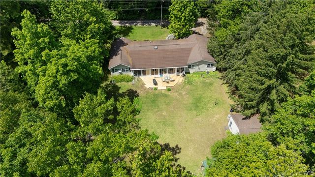 6 Snogles Lane, Lysander, NY 13027