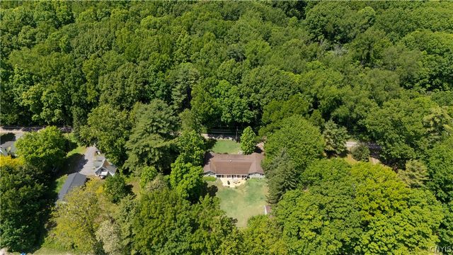 6 Snogles Lane, Lysander, NY 13027