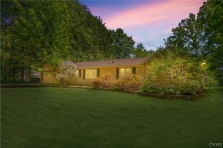 6 Snogles Lane, Lysander, NY 13027