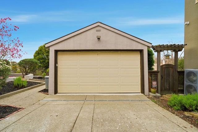 662 662 Calmar Ave., Oakland, CA 94610