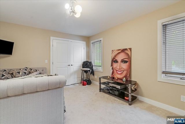 25 N Hillside Avenue, Livingston, NJ 07039