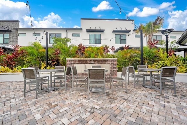 8358 NW 7th Place, Plantation, FL 33324