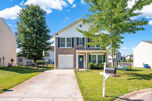 211 Wolf Creek Lane, Statesville, NC 28625