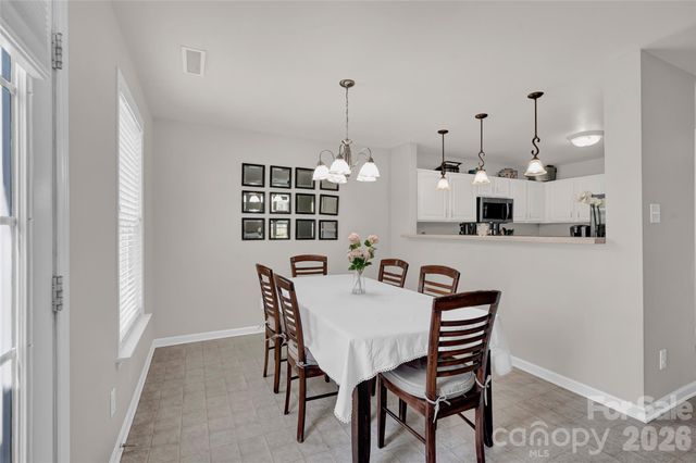 211 Wolf Creek Lane, Statesville, NC 28625