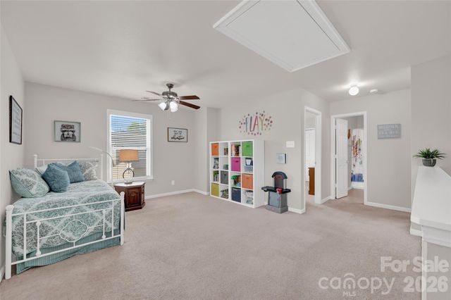 211 Wolf Creek Lane, Statesville, NC 28625