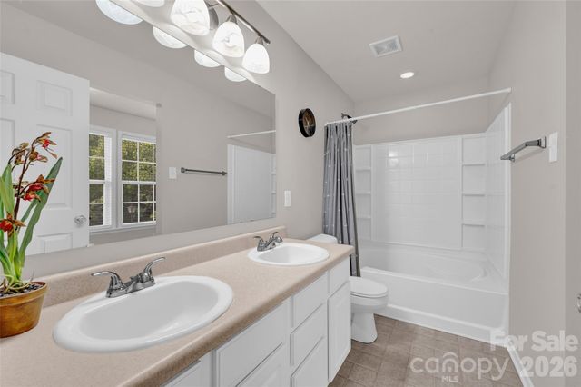 211 Wolf Creek Lane, Statesville, NC 28625