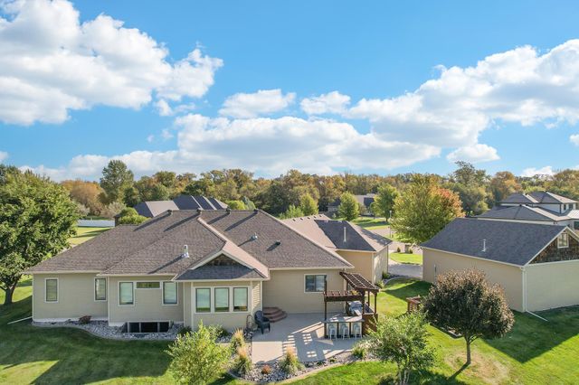 7013 Maple Lane, Horace, ND 58047