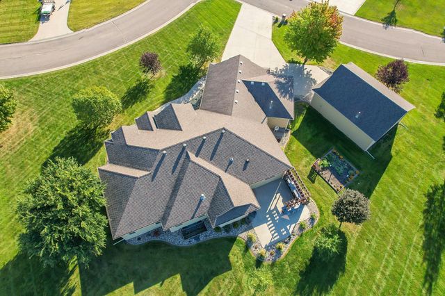 7013 Maple Lane, Horace, ND 58047