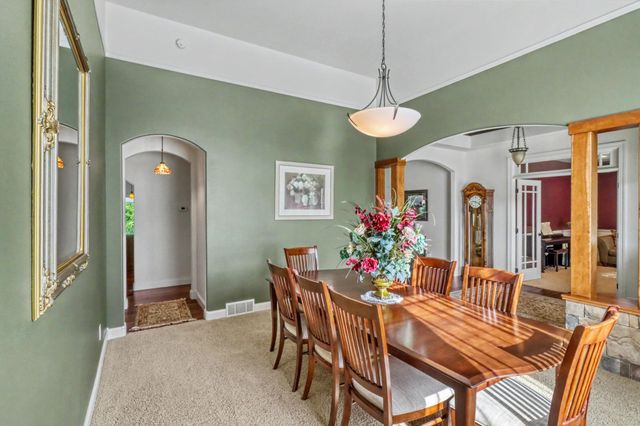 7013 Maple Lane, Horace, ND 58047