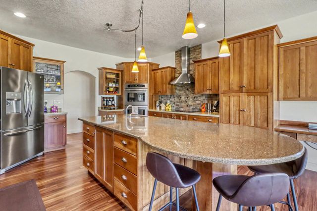 7013 Maple Lane, Horace, ND 58047