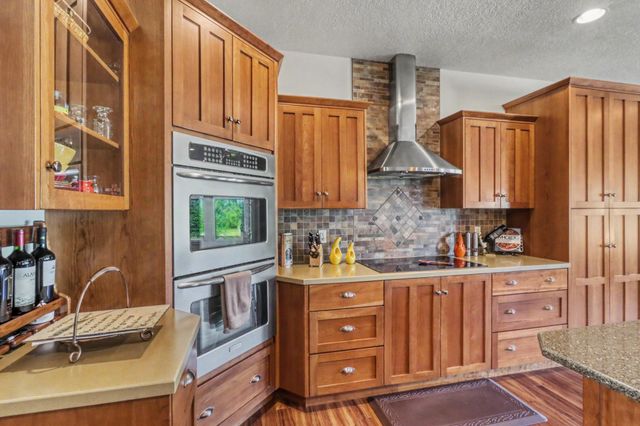 7013 Maple Lane, Horace, ND 58047