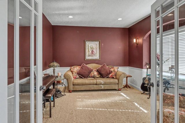 7013 Maple Lane, Horace, ND 58047
