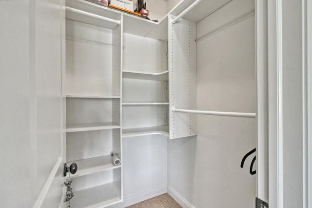 7013 Maple Lane, Horace, ND 58047