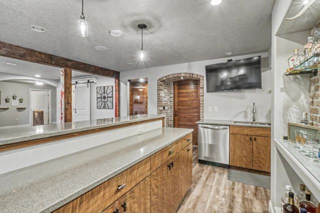 7013 Maple Lane, Horace, ND 58047