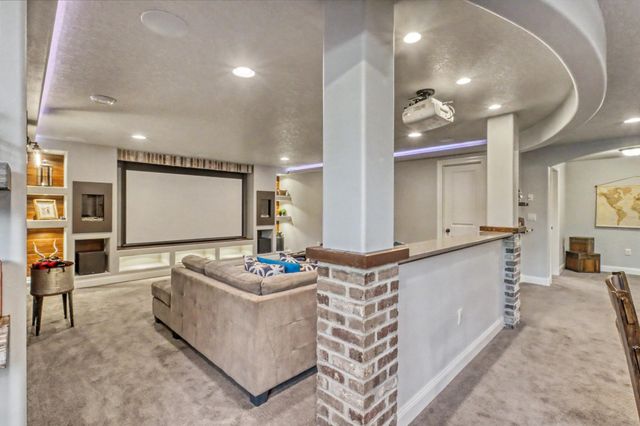 7013 Maple Lane, Horace, ND 58047