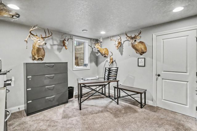 7013 Maple Lane, Horace, ND 58047