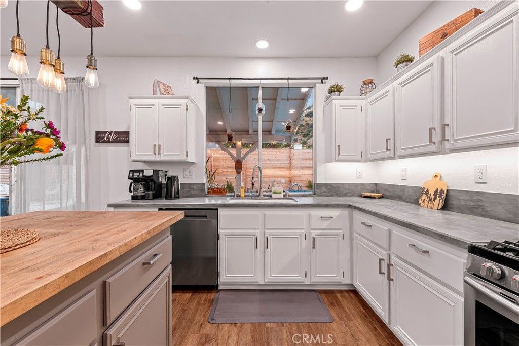 Image 18 of property listing at 28630 Oak Valley, Castaic, CA 91384