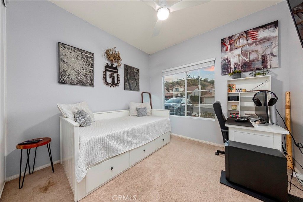 Image 20 of property listing at 28630 Oak Valley, Castaic, CA 91384