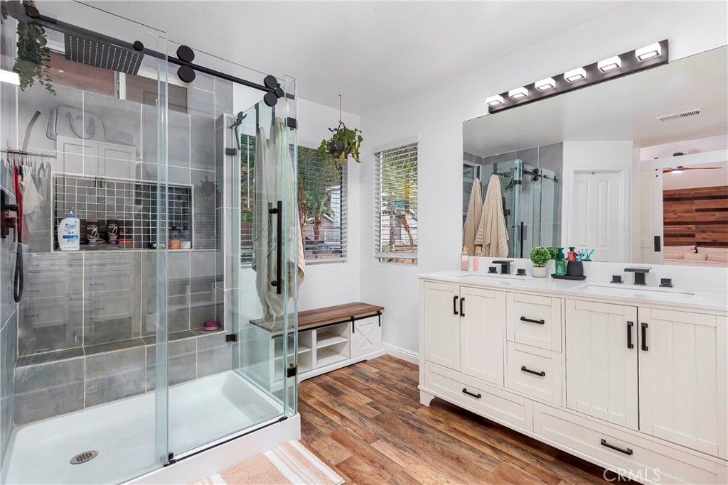 Image 26 of property listing at 28630 Oak Valley, Castaic, CA 91384