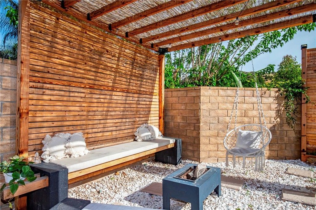 Image 37 of property listing at 28630 Oak Valley, Castaic, CA 91384