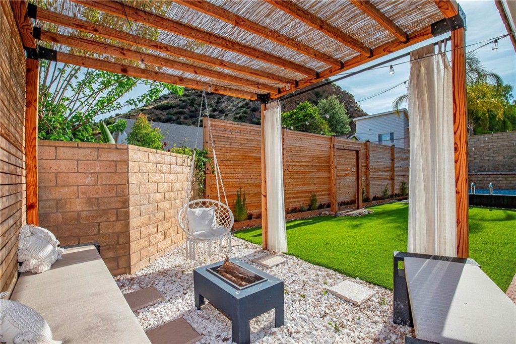 Image 38 of property listing at 28630 Oak Valley, Castaic, CA 91384