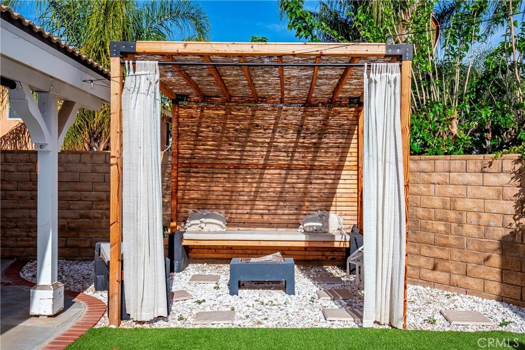 Image 39 of property listing at 28630 Oak Valley, Castaic, CA 91384