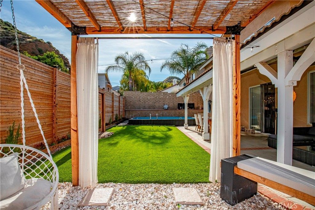 Image 40 of property listing at 28630 Oak Valley, Castaic, CA 91384