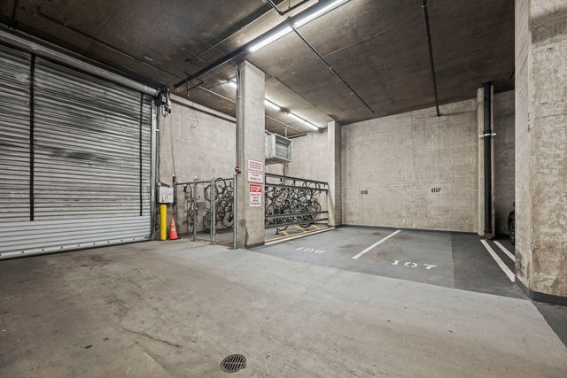 123 S Green Street 604B, Chicago, IL 60607