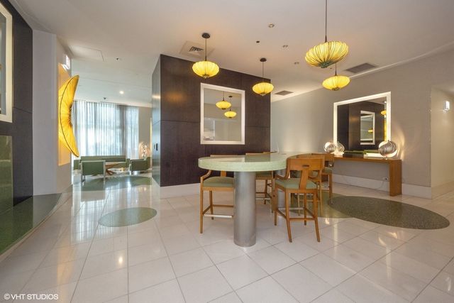 123 S Green Street 604B, Chicago, IL 60607
