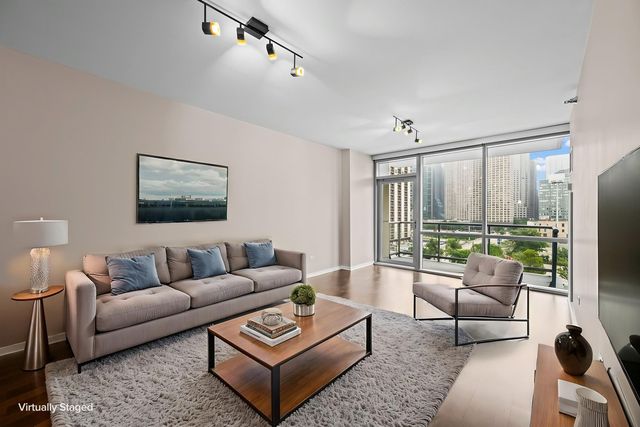 123 S Green Street 604B, Chicago, IL 60607
