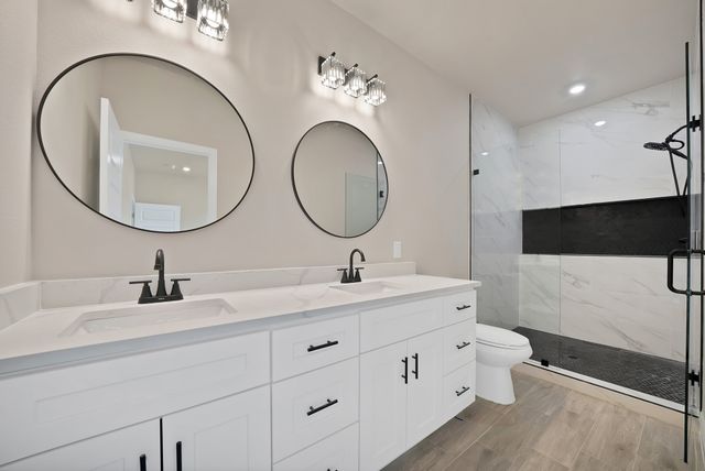 2513 Austin Court, Granbury, TX 76048