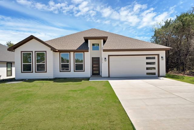 2513 Austin Court, Granbury, TX 76048